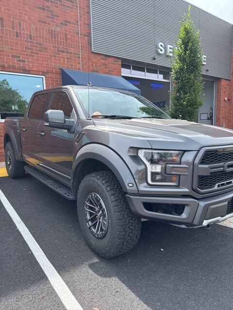 2019 Ford F-150 Raptor photo 2