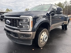 2023 Ford F-450SD King Ranch DRW Truck