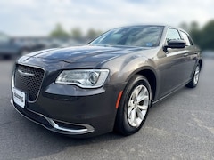 2015 Chrysler 300 Limited Sedan