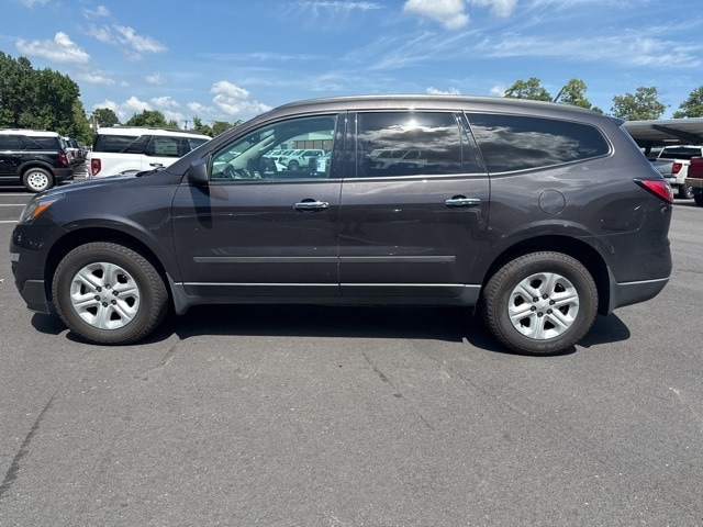 Used 2017 Chevrolet Traverse LS with VIN 1GNKRFKD5HJ245116 for sale in Glen Allen, VA
