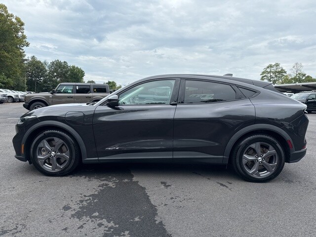 2022 Ford Mustang Mach-E Select photo 2