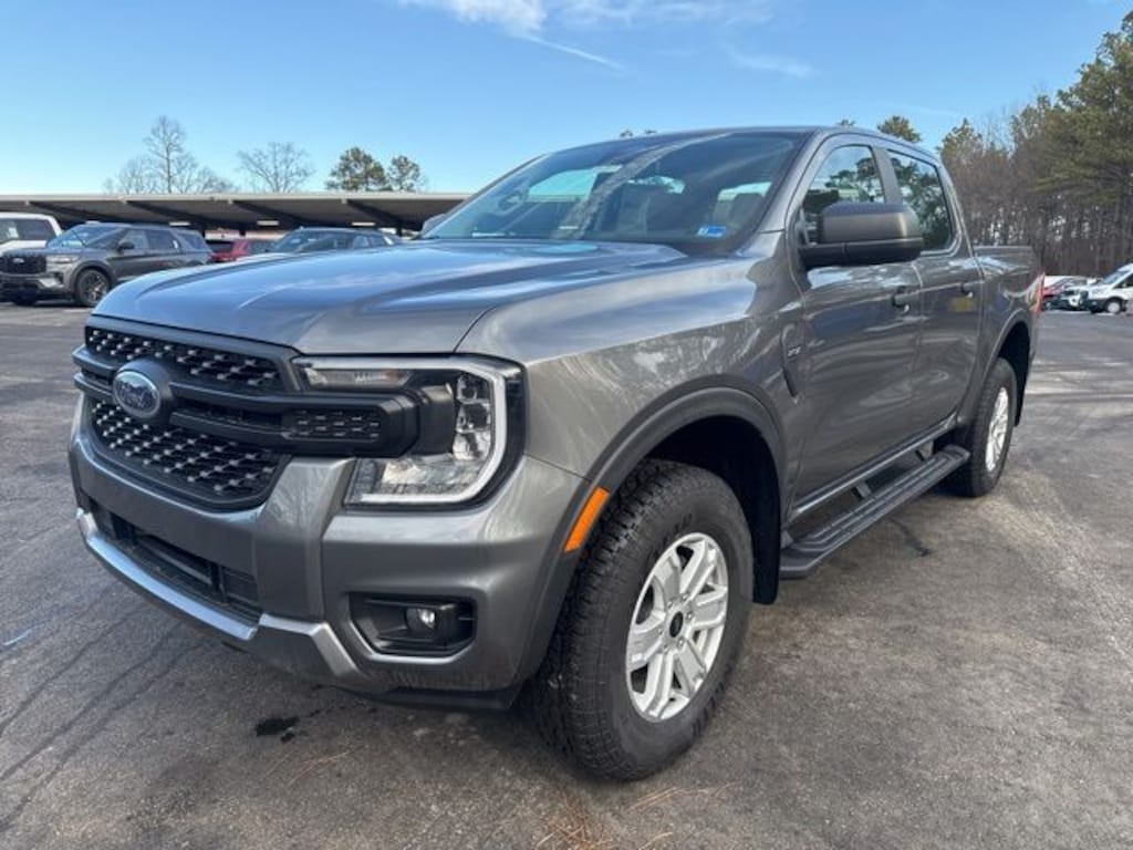 New 2025 Ford Ranger XL 4D Crew Cab