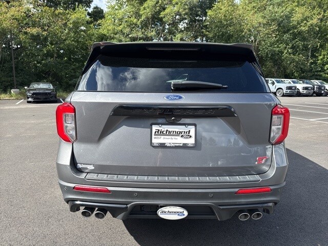 2021 Ford Explorer ST photo 3