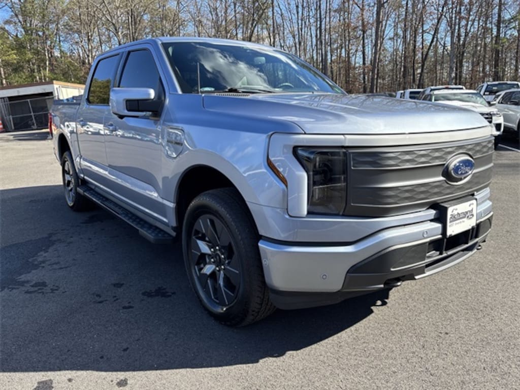 Used 2022 Ford F-150 Lightning Lariat Truck