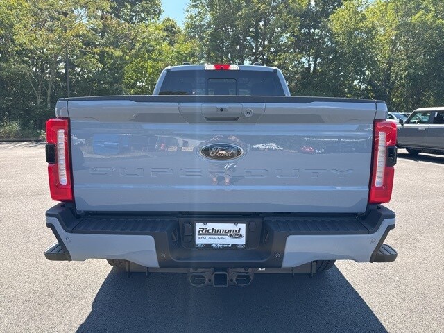 2026 Ford F-250 Lariat photo 4