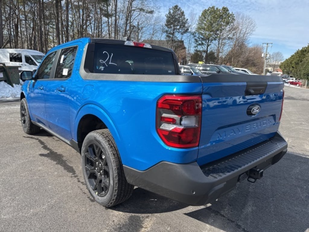New 2026 Ford Maverick Lariat 4D Crew Cab