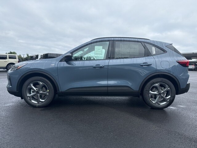 2026 Ford Escape ST-Line photo 2