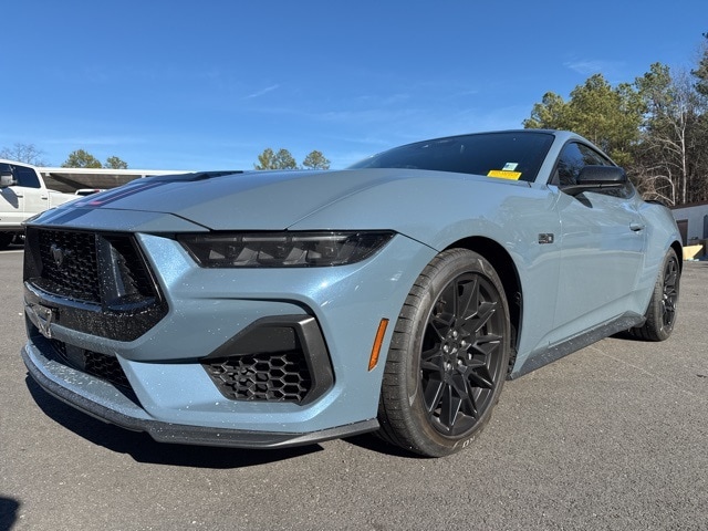 2024 Ford Mustang GT Premium's photo