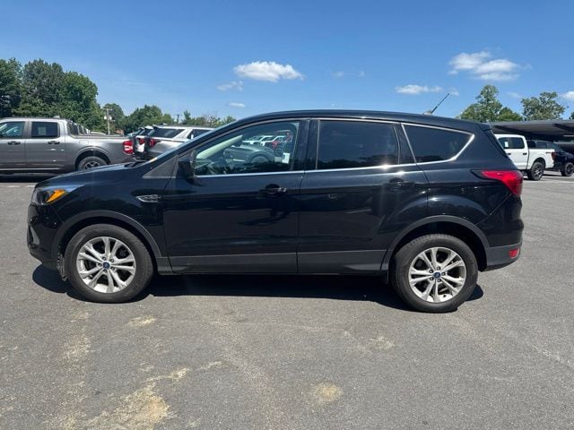 Used 2019 Ford Escape SE with VIN 1FMCU0GD3KUB10672 for sale in Glen Allen, VA