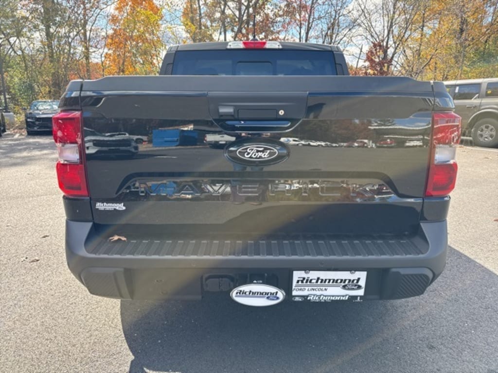 New 2025 Ford Maverick Lariat 4D Crew Cab
