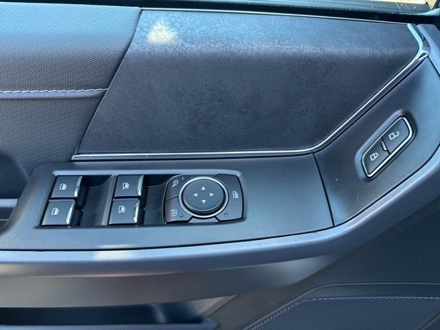 2025 Ford F-150 XLT - Photo 12