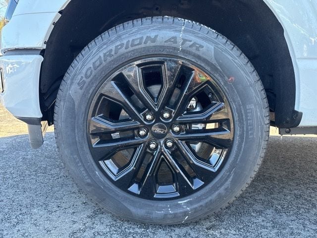 2025 Ford F-150 XLT - Photo 9