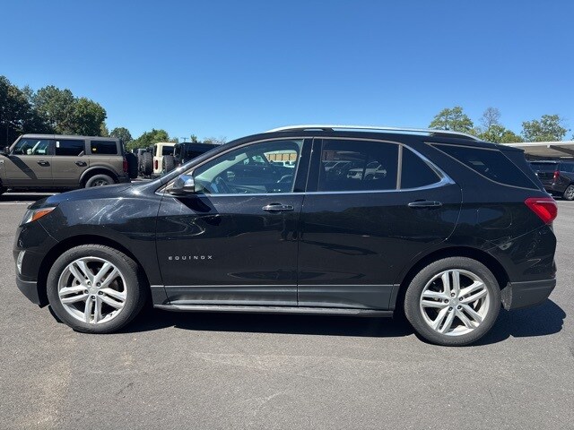 2020 Chevrolet Equinox Premier photo 2