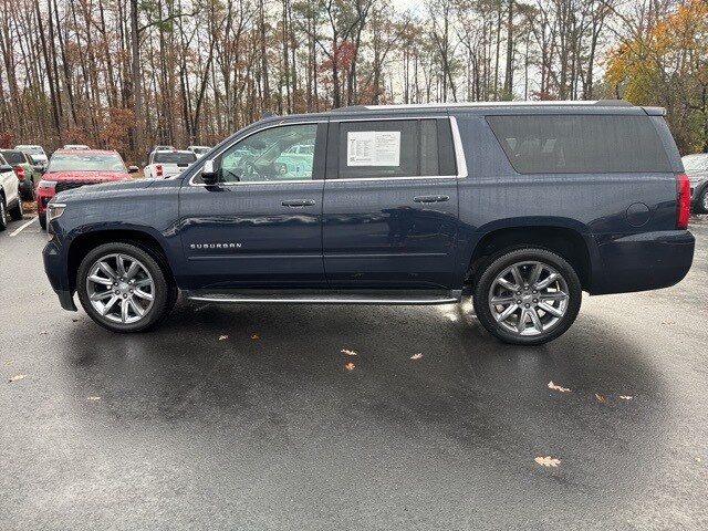 2017 Chevrolet Suburban Premier photo 2