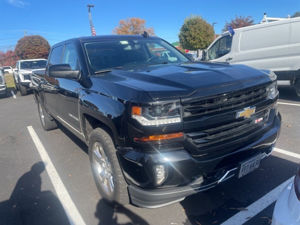 Used 2017 Chevrolet Silverado 1500 LT LT2 Truck