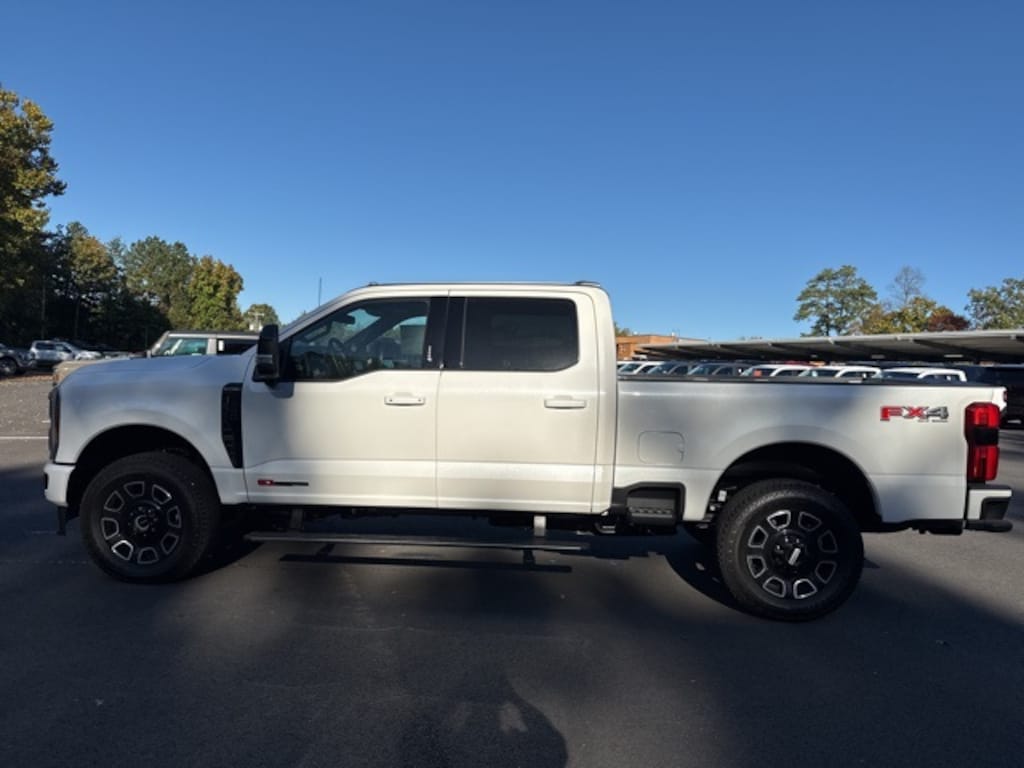 New 2026 Ford F-350 Platinum 4D Crew Cab