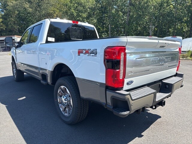 2026 Ford F-250 King Ranch photo 3