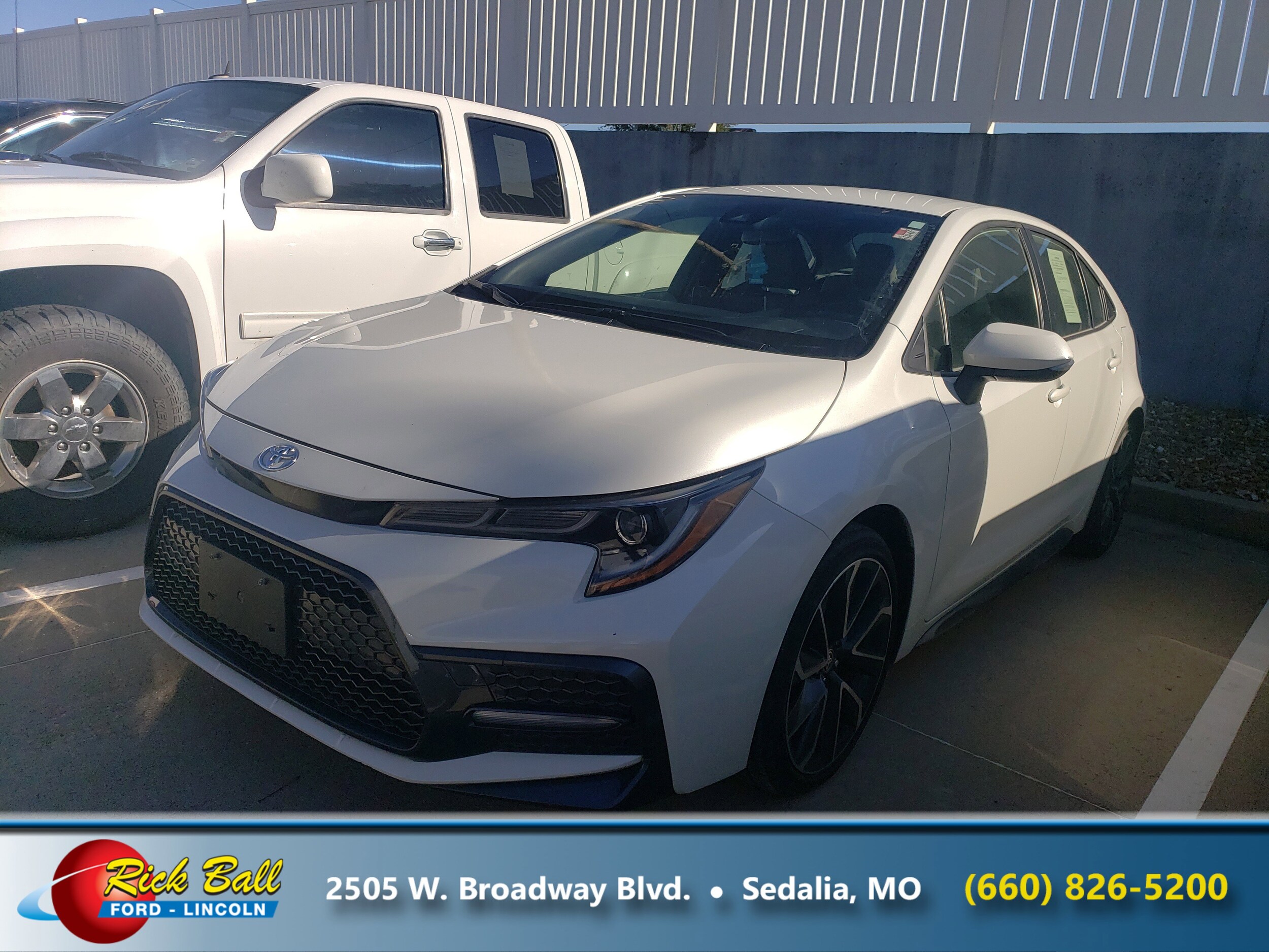 2020 Toyota Corolla Base photo 3