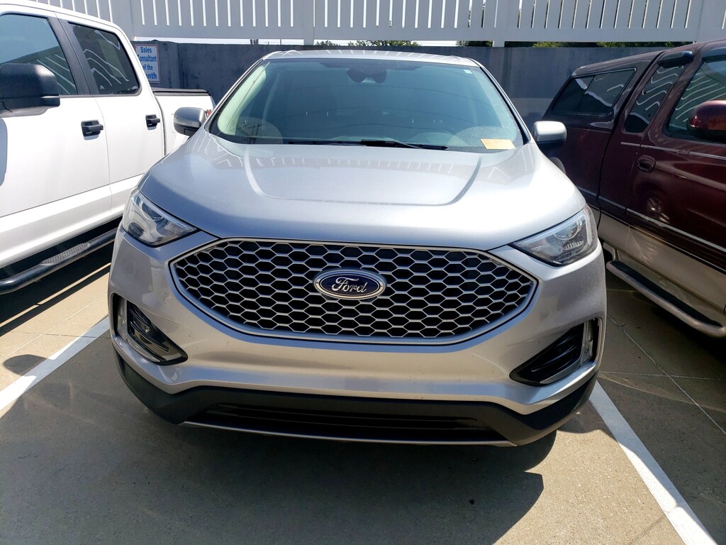 Used 2024 Ford Edge SEL SUV