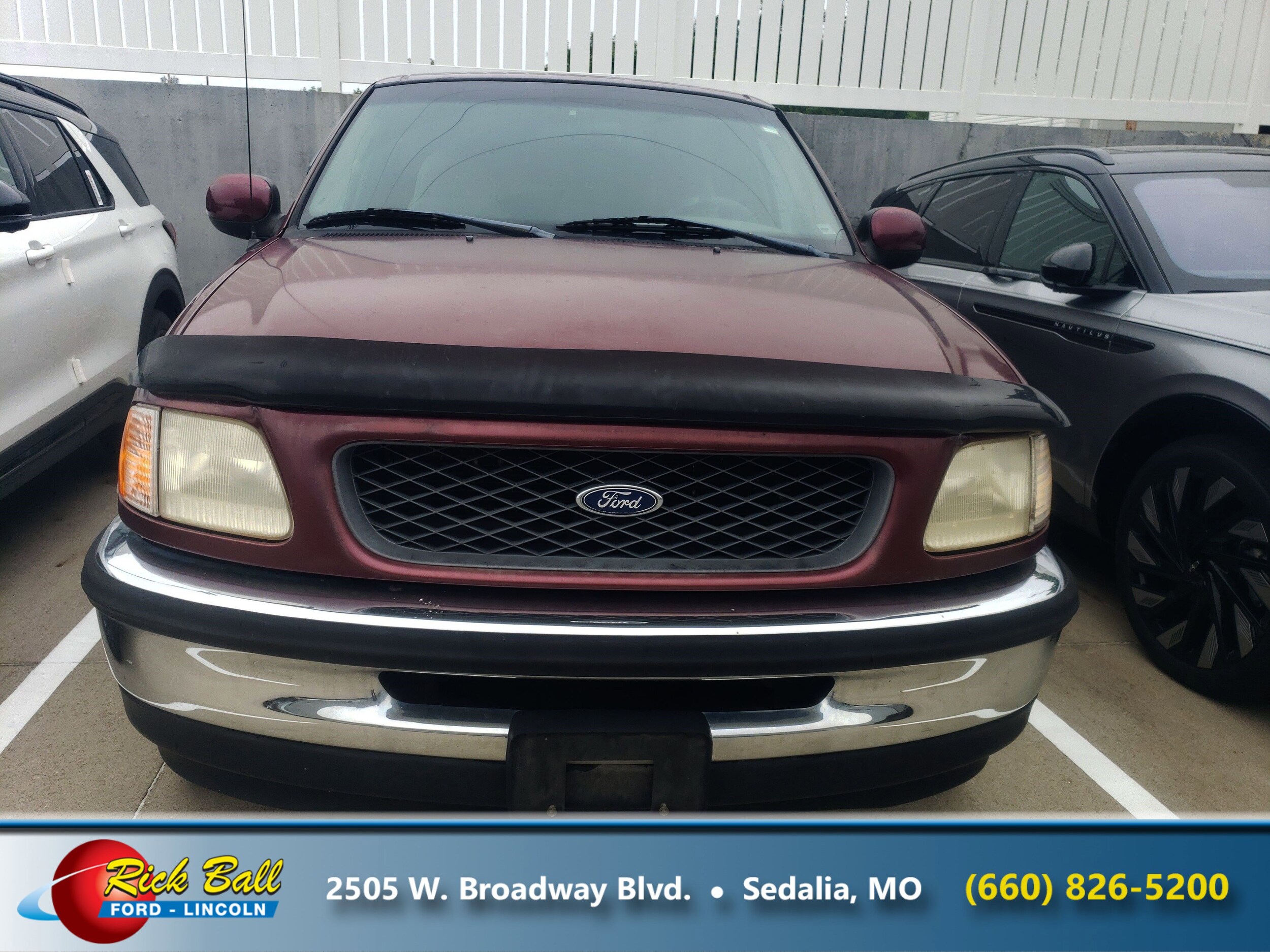 1998 Ford F-150 XLT photo 2