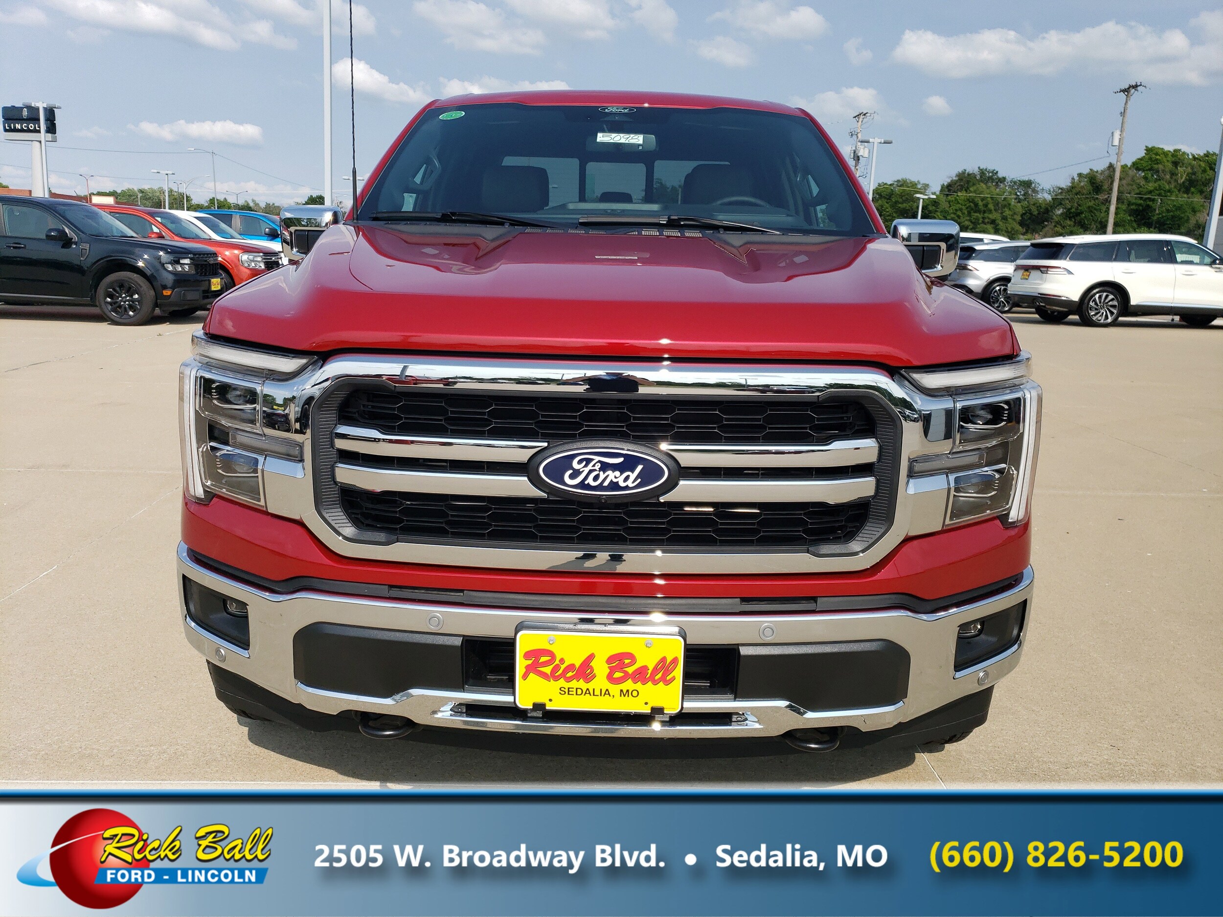 2025 Ford F-150 Lariat photo 2