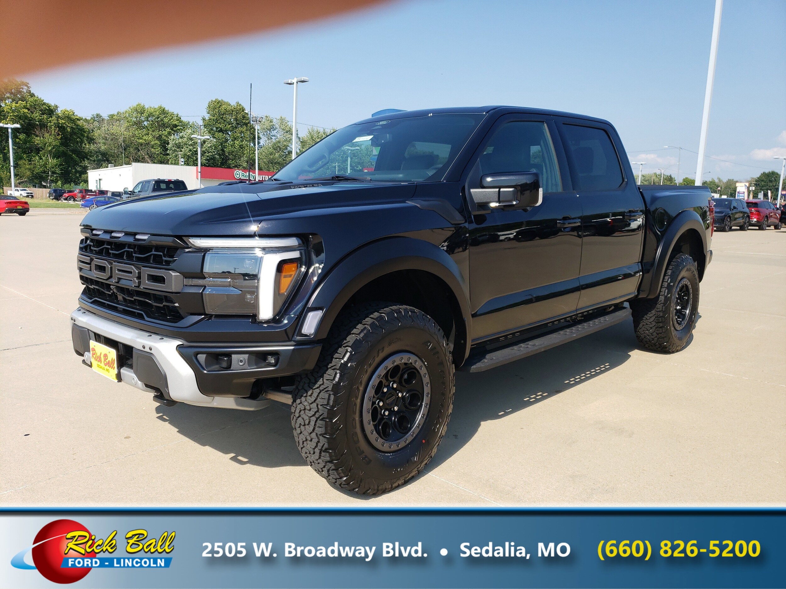 2025 Ford F-150 Raptor photo 2