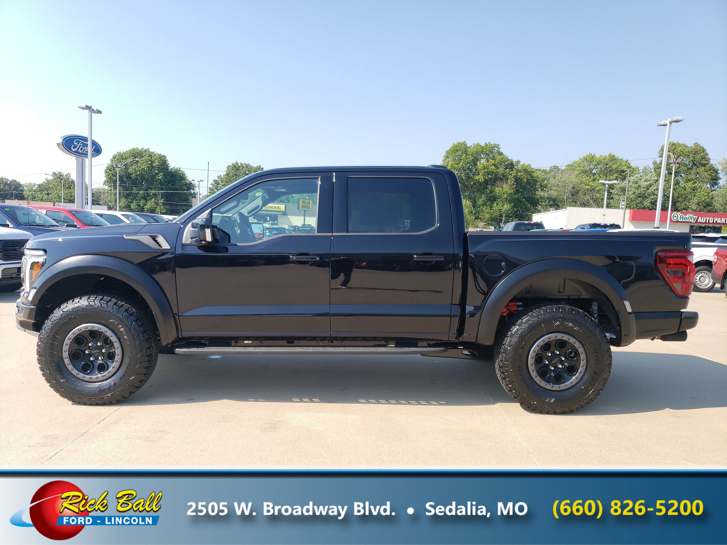 2025 Ford F-150 Raptor photo 3