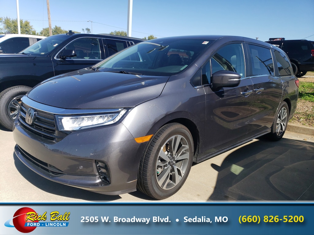 Used 2024 Honda Odyssey Touring Van