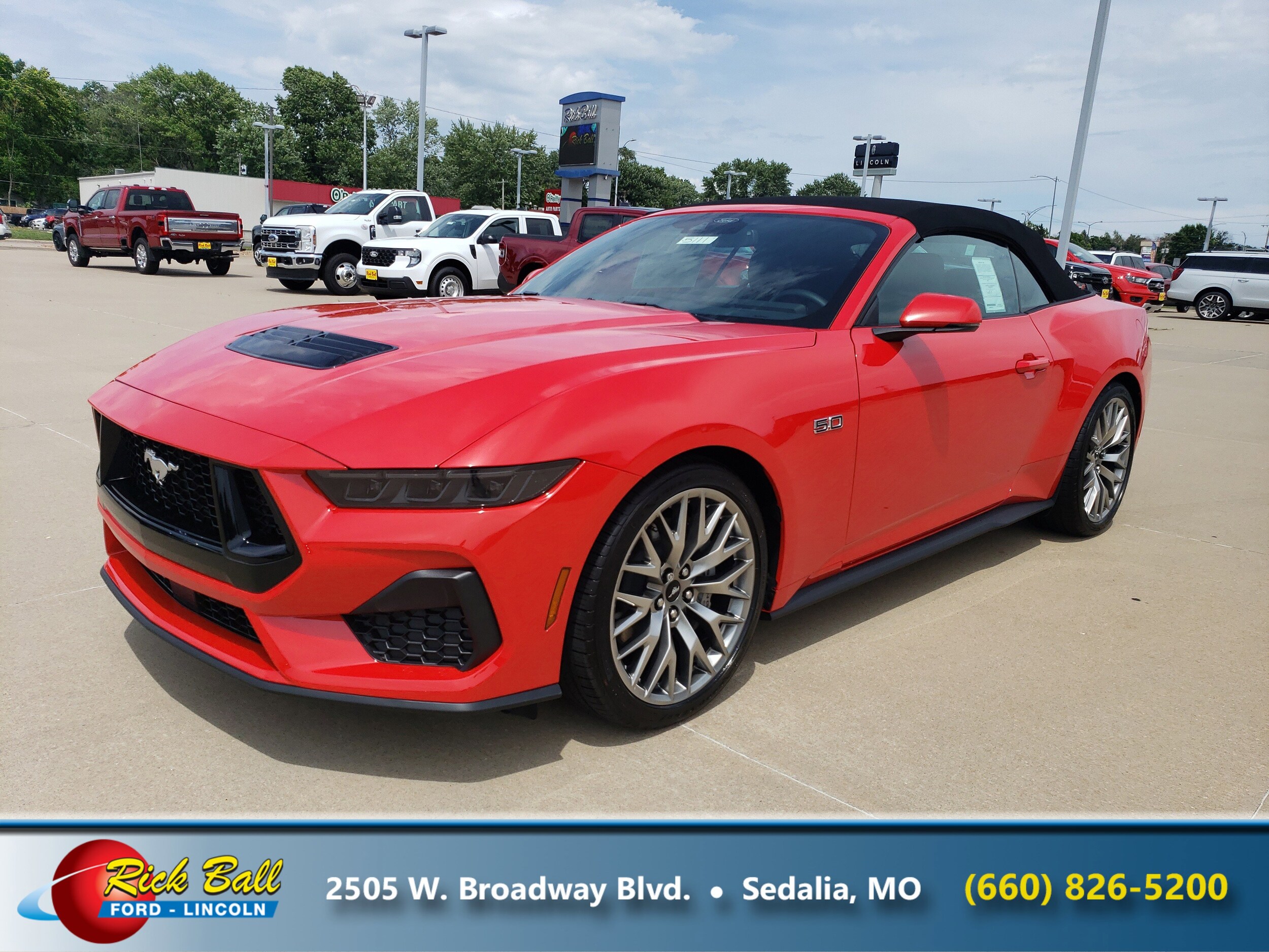 2025 Ford Mustang GT Premium Convertible photo 3