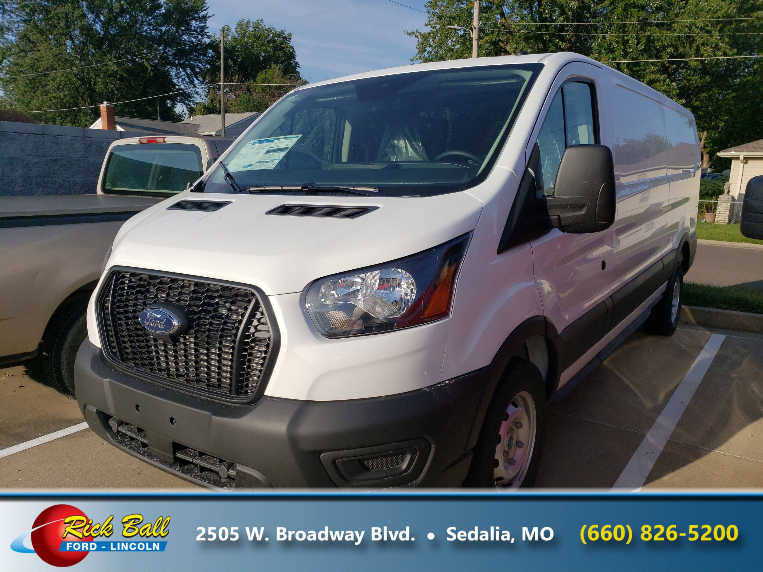 2025 Ford Transit Cargo Van photo 3