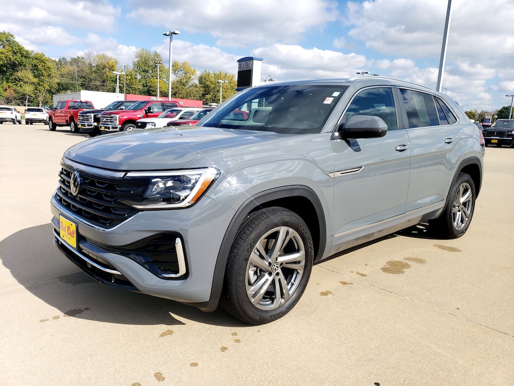 Used 2024 Volkswagen Atlas Cross Sport 2.0T SEL R-Line SUV