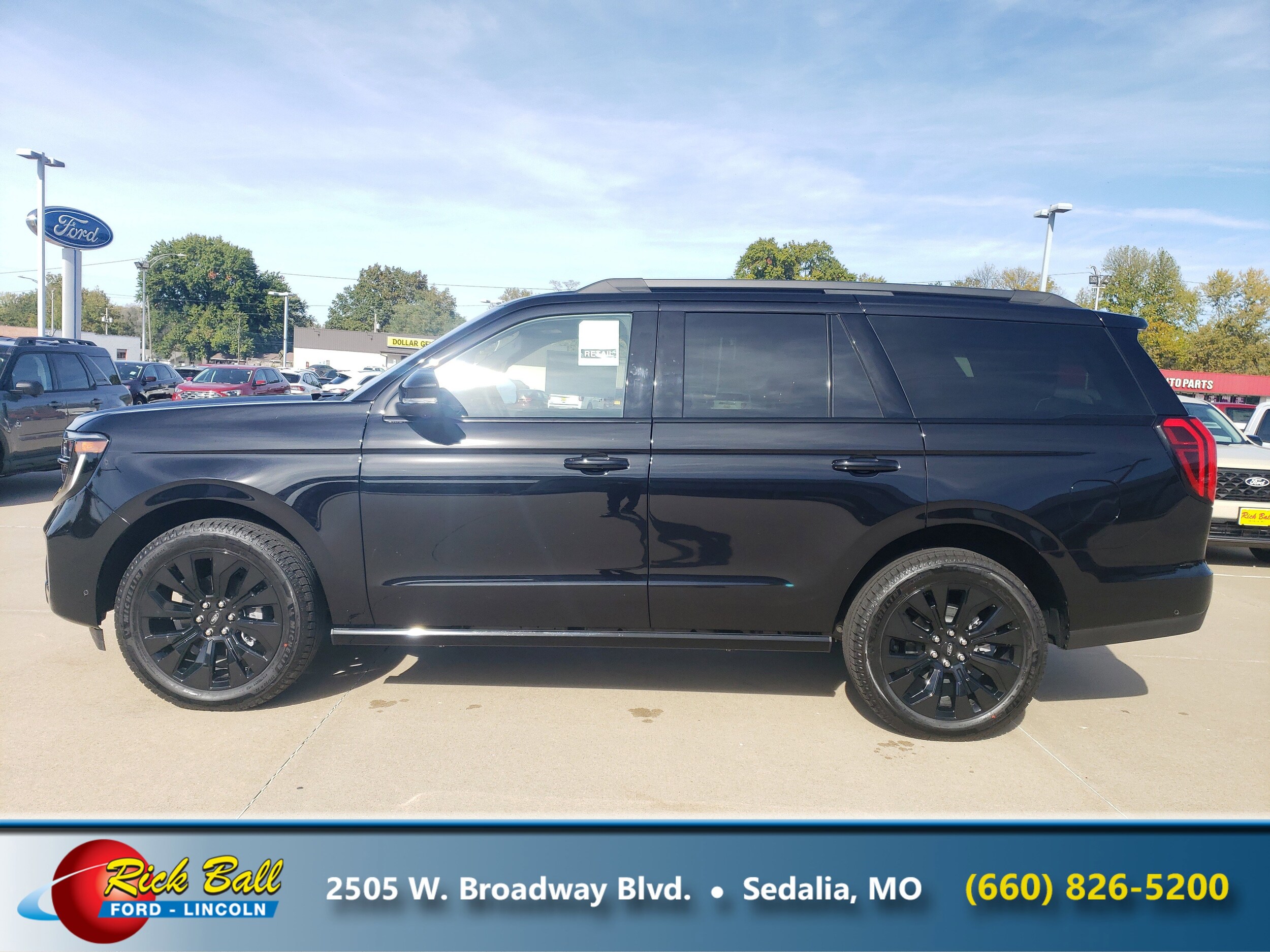 2025 Ford Expedition Platinum photo 4