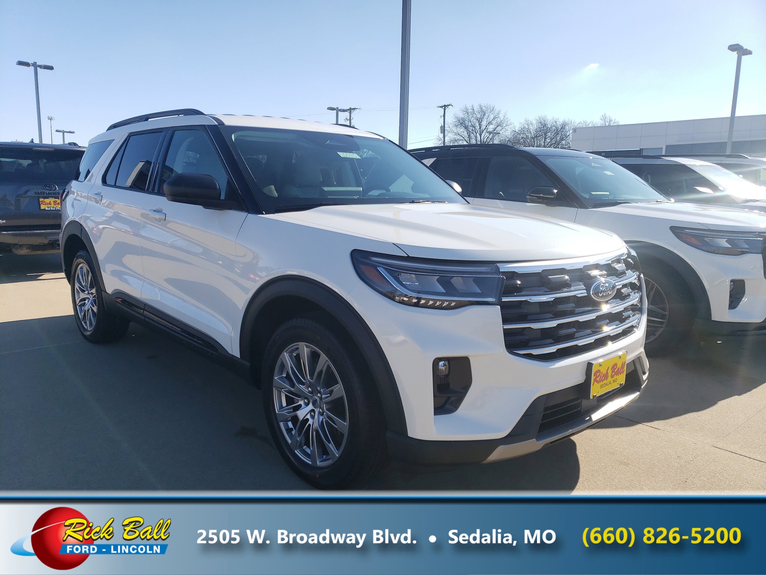 2026 Ford Explorer Active's photo