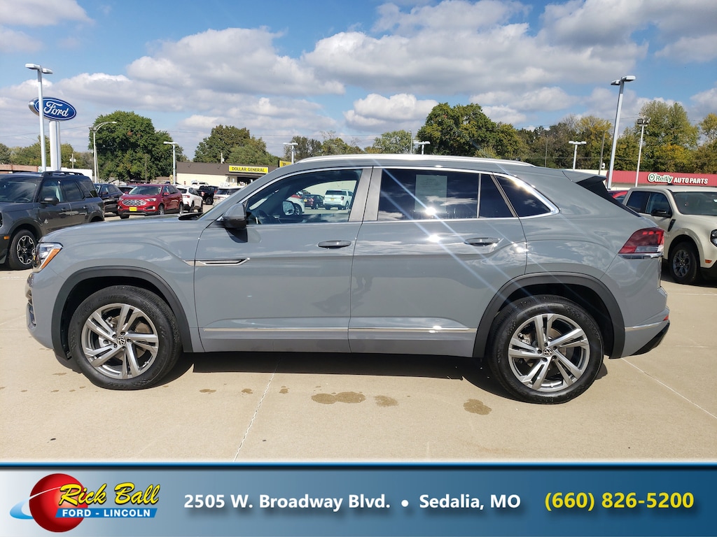 Used 2024 Volkswagen Atlas Cross Sport 2.0T SEL R-Line SUV