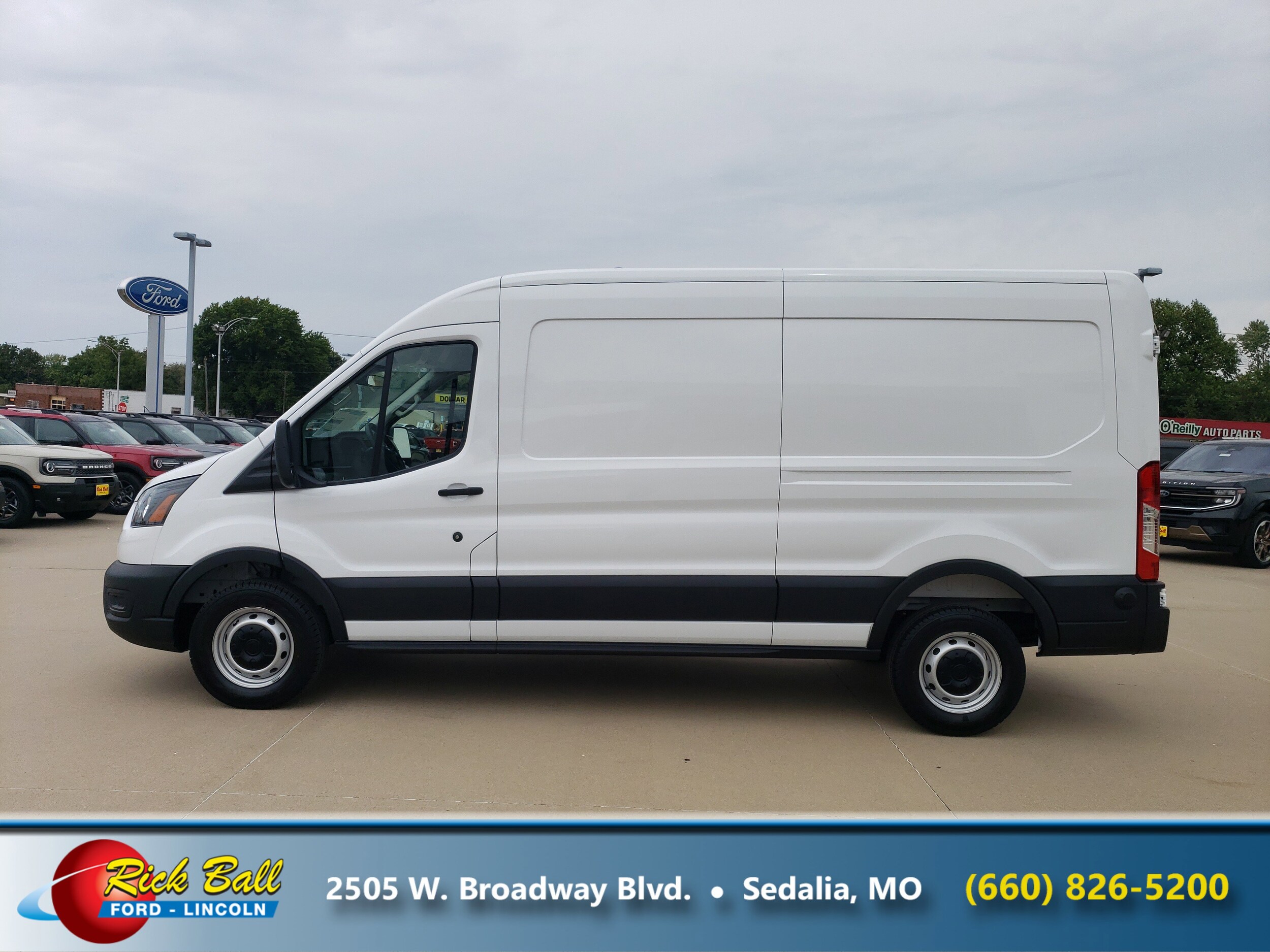 2025 Ford Transit Cargo Van photo 4