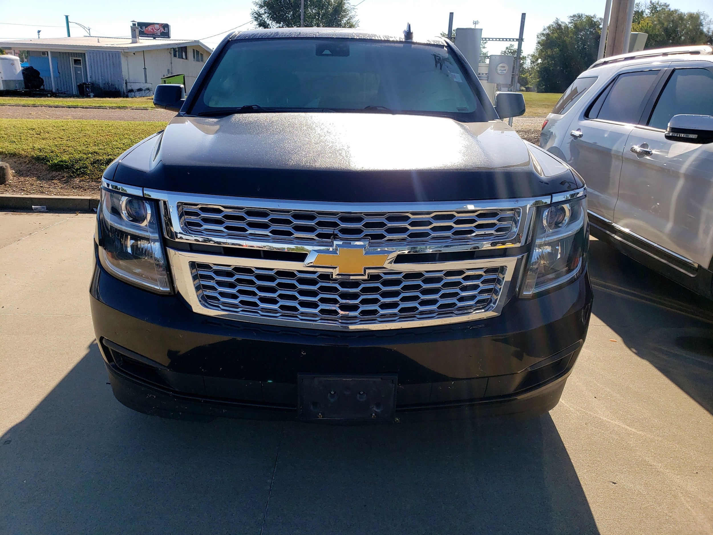 Used 2017 Chevrolet Tahoe LT with VIN 1GNSKBKC6HR122513 for sale in Kansas City