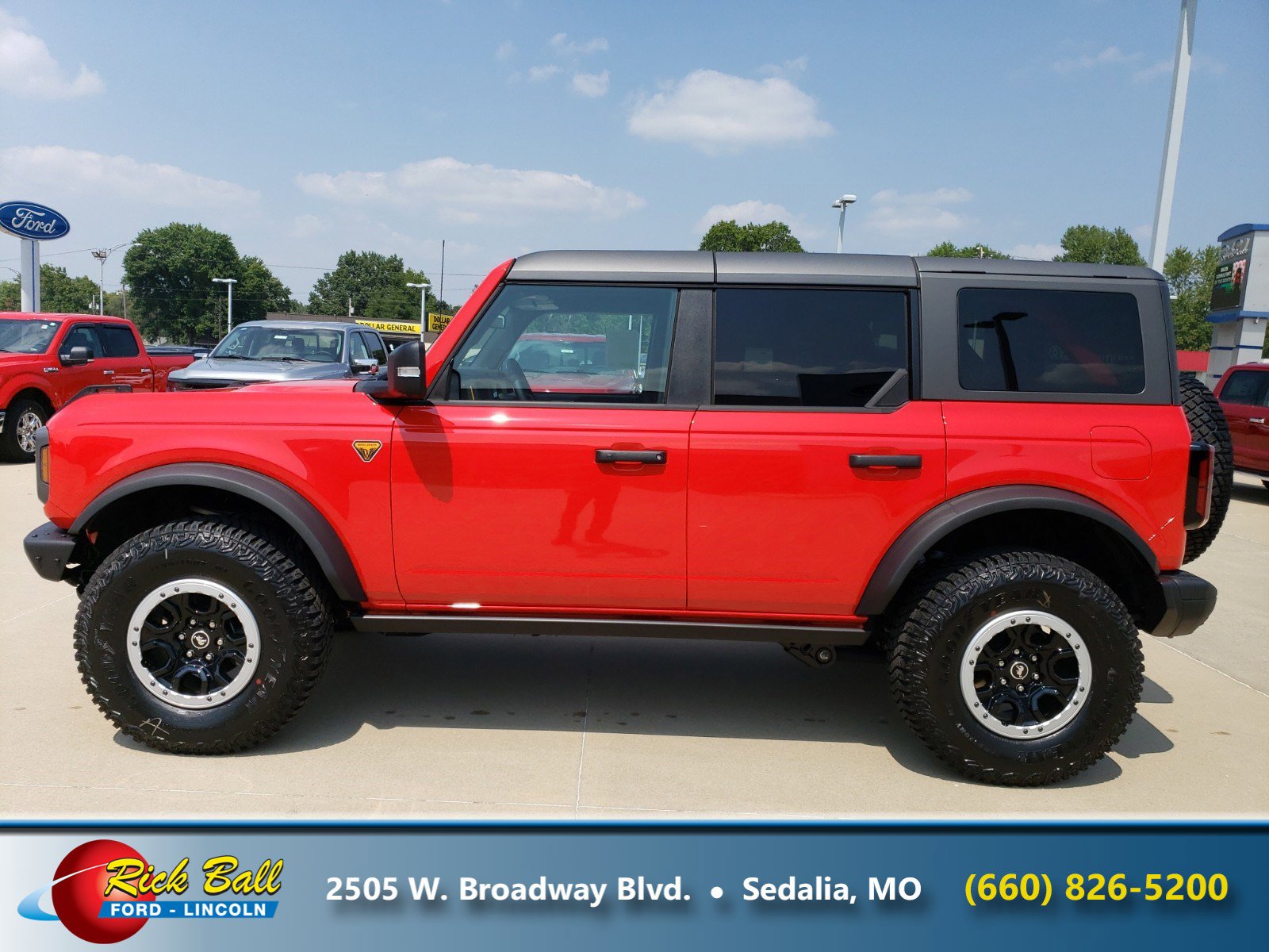 2024 Ford Bronco Badlands photo 4