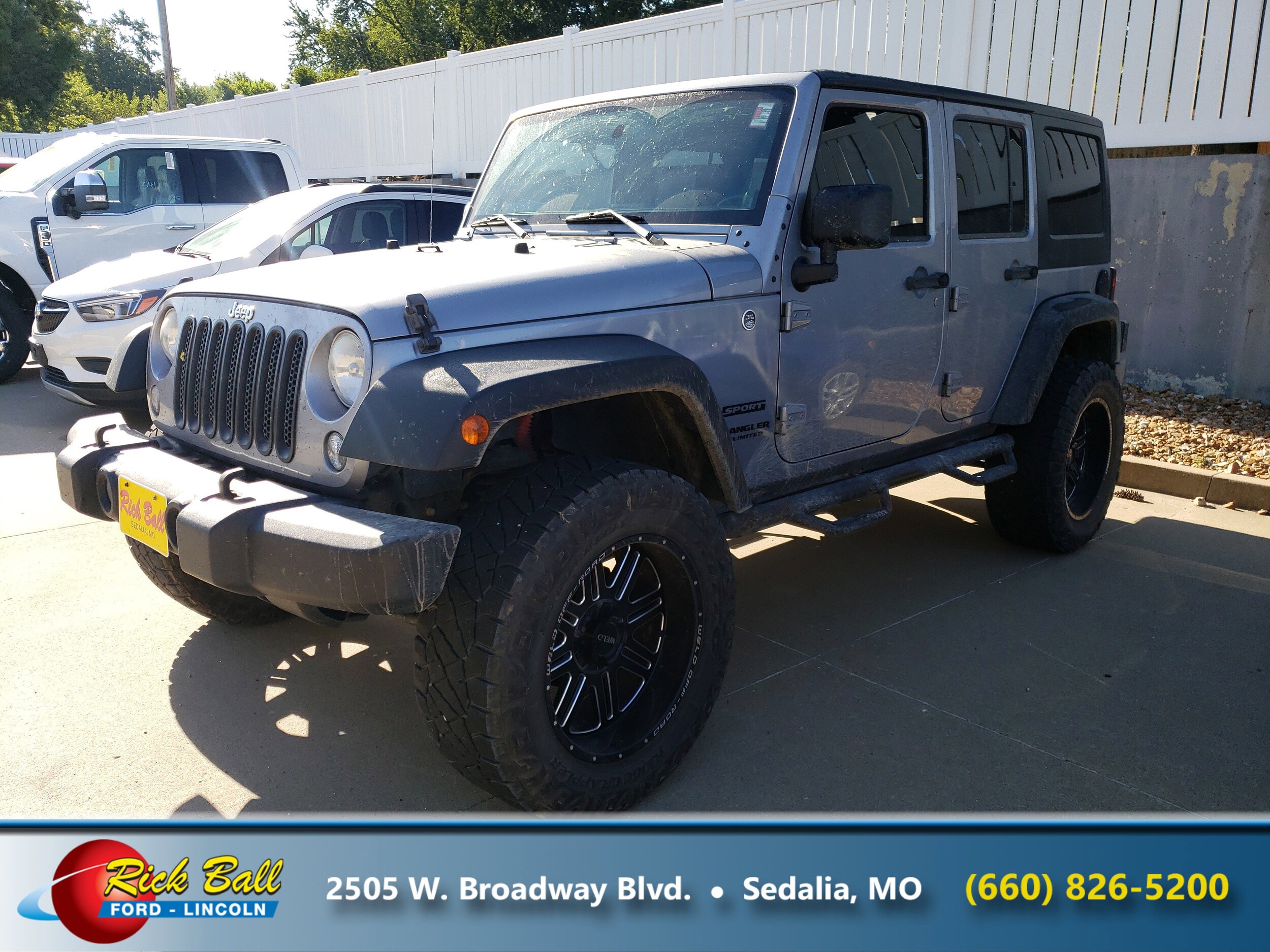 2014 Jeep Wrangler Unlimited Sport photo 3