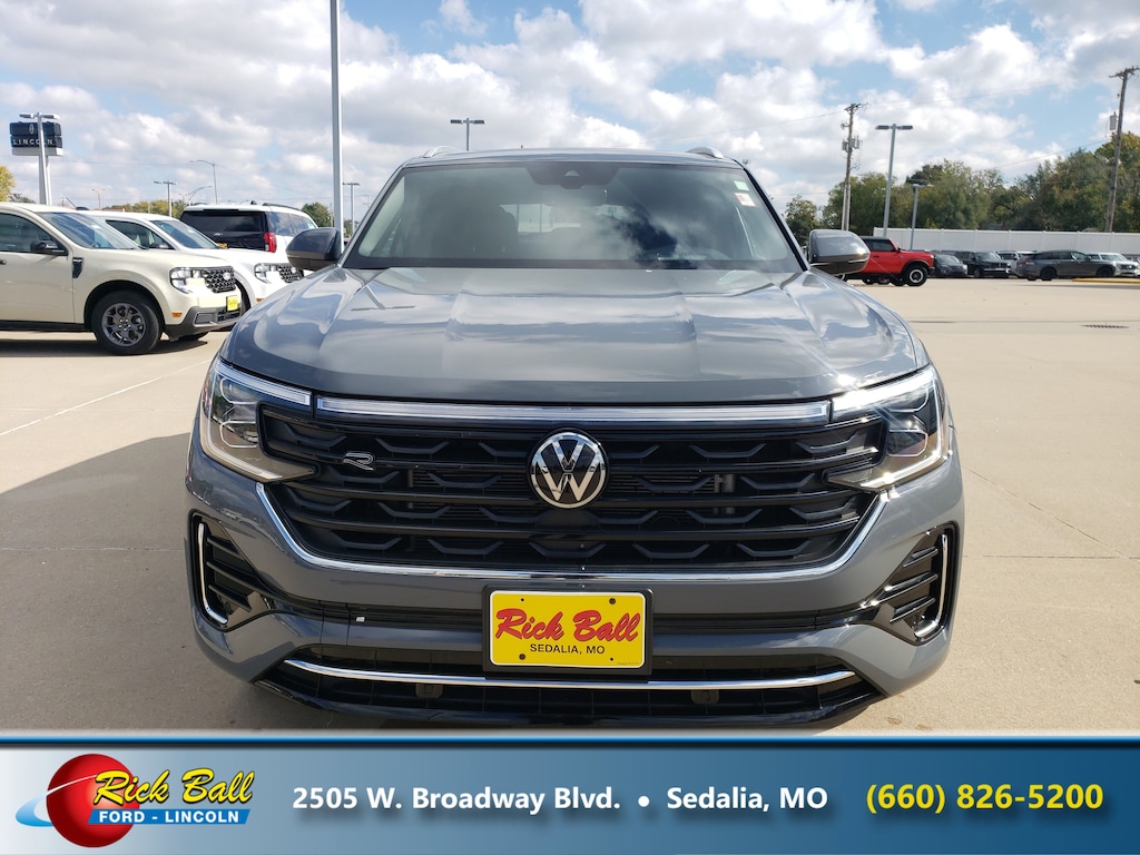 Used 2024 Volkswagen Atlas Cross Sport 2.0T SEL R-Line SUV