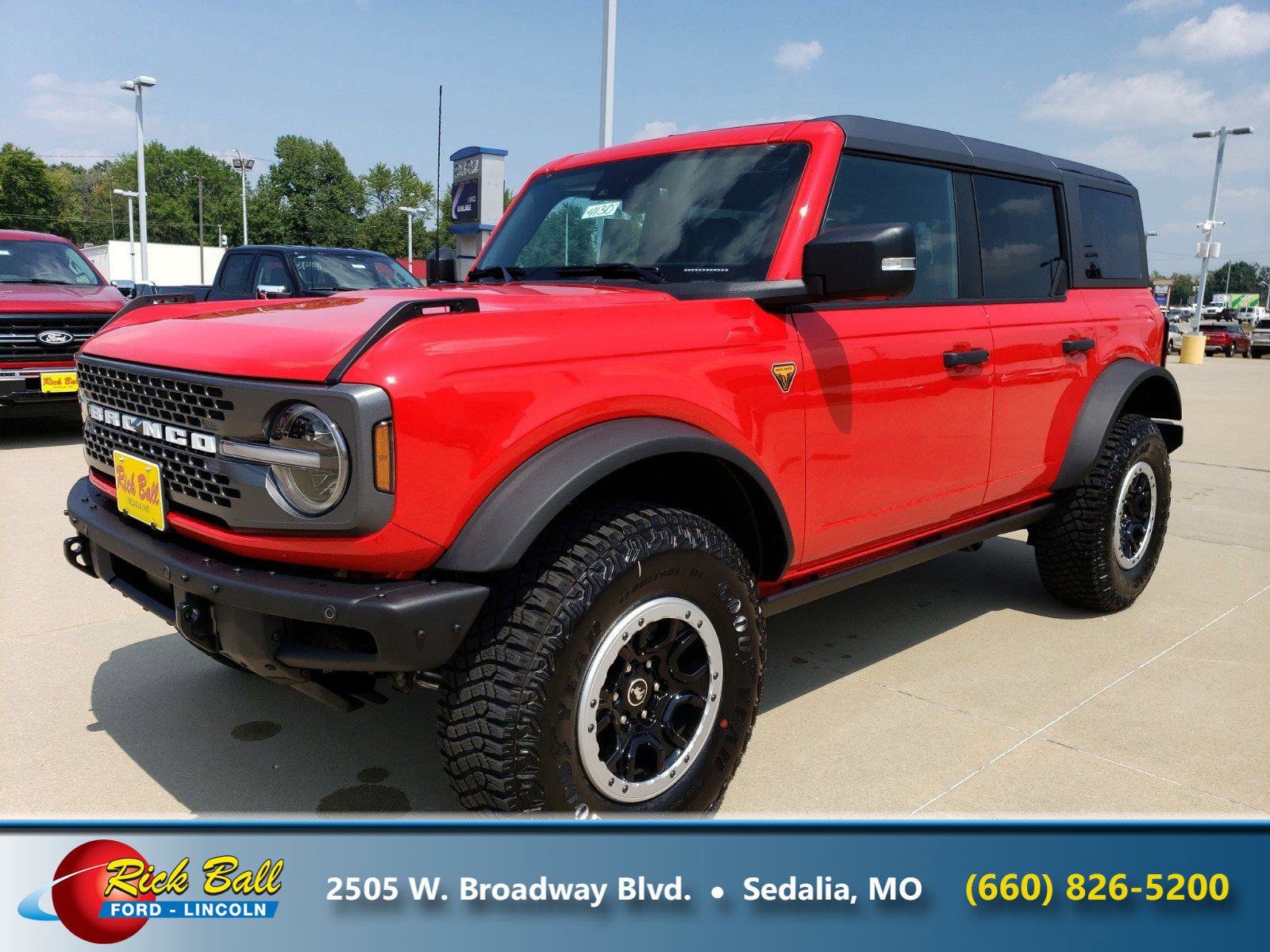 2024 Ford Bronco Badlands photo 3