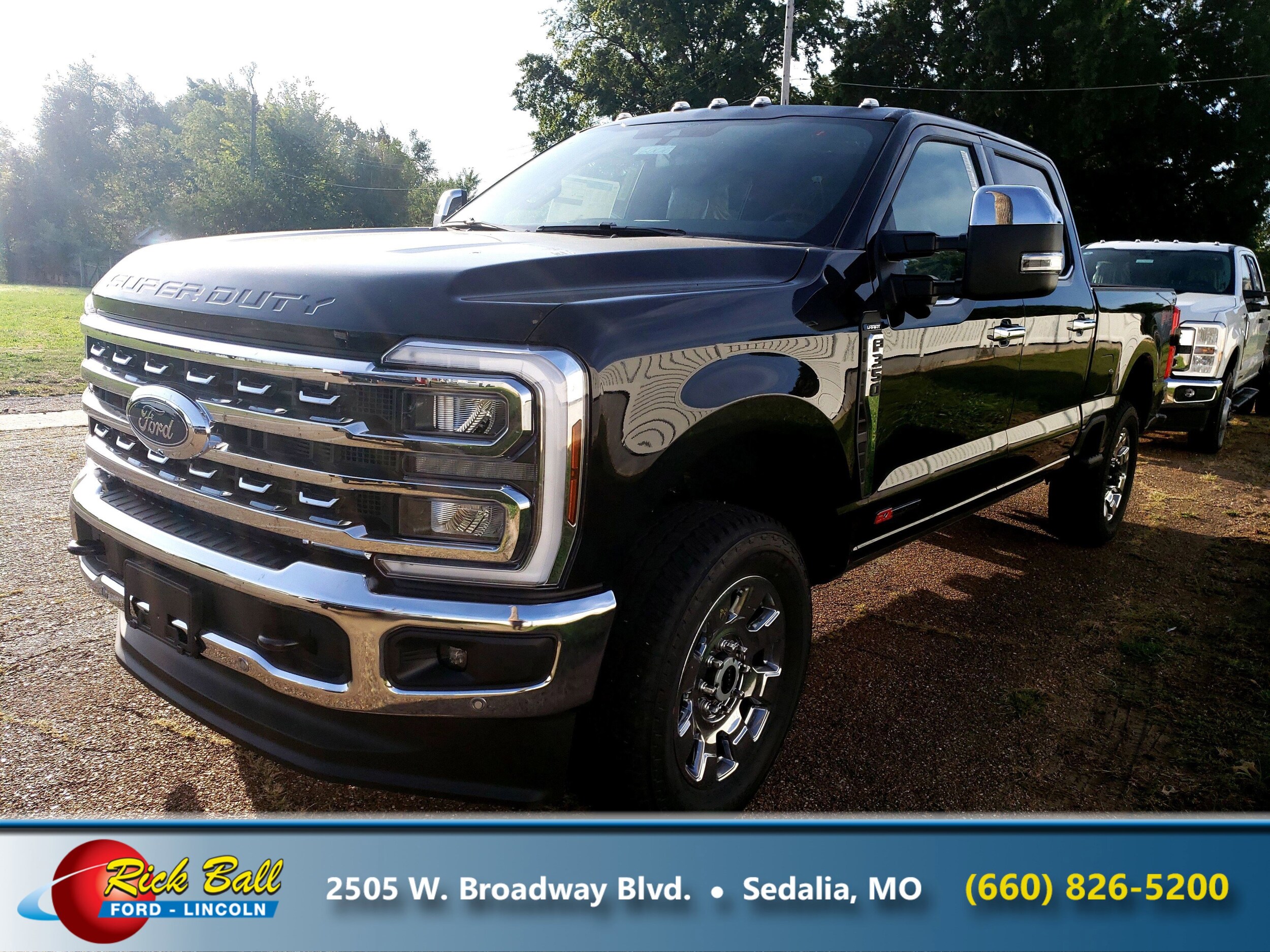 2026 Ford F-350 Lariat photo 3