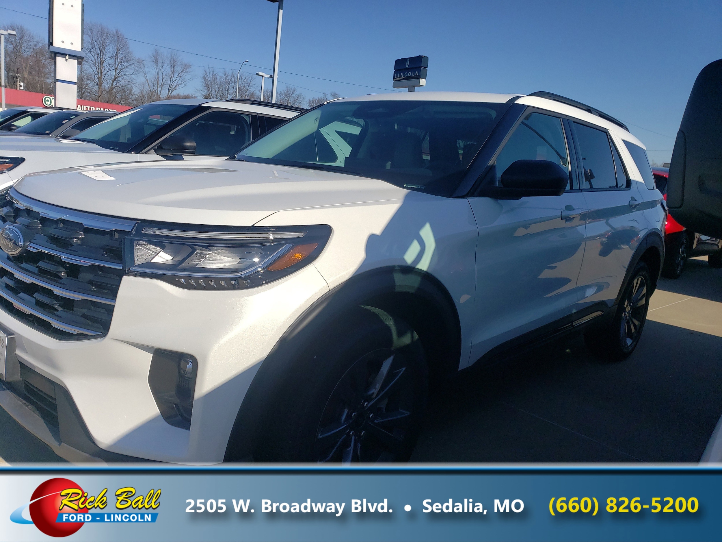 2026 Ford Explorer Active's photo