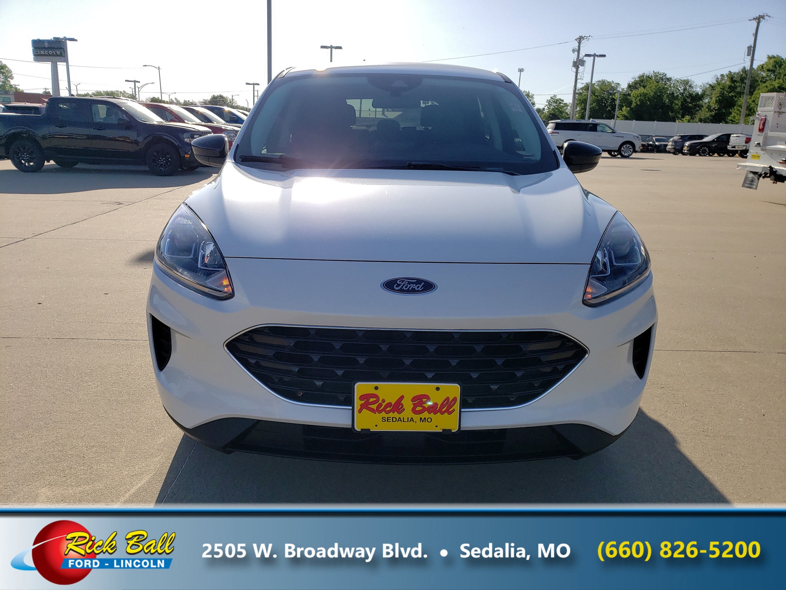 Used 2022 Ford Escape SE with VIN 1FMCU9G6XNUB64271 for sale in Sedalia, MO