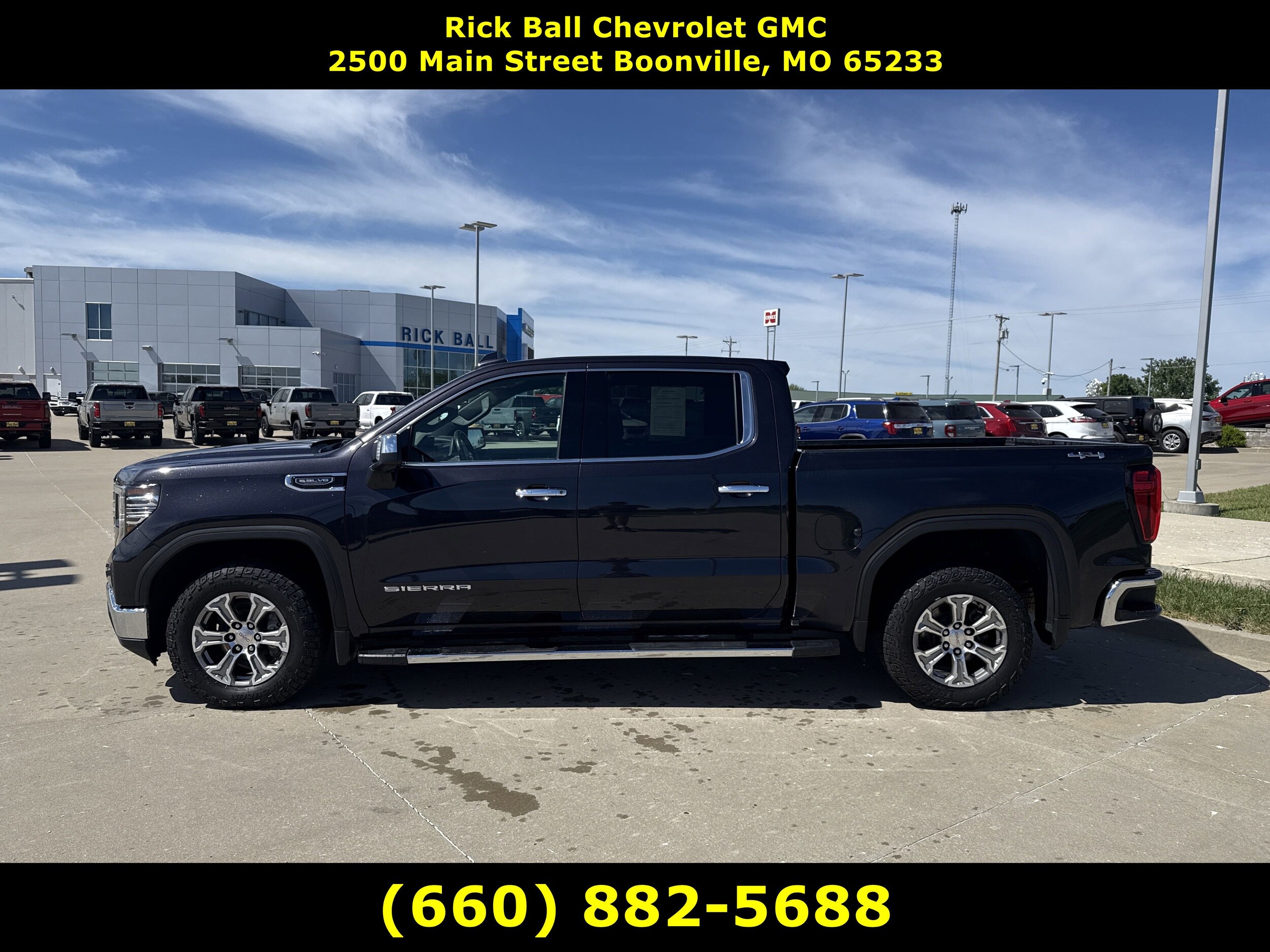 Used 2023 GMC Sierra 1500 SLT with VIN 3GTUUDED8PG114150 for sale in Kansas City