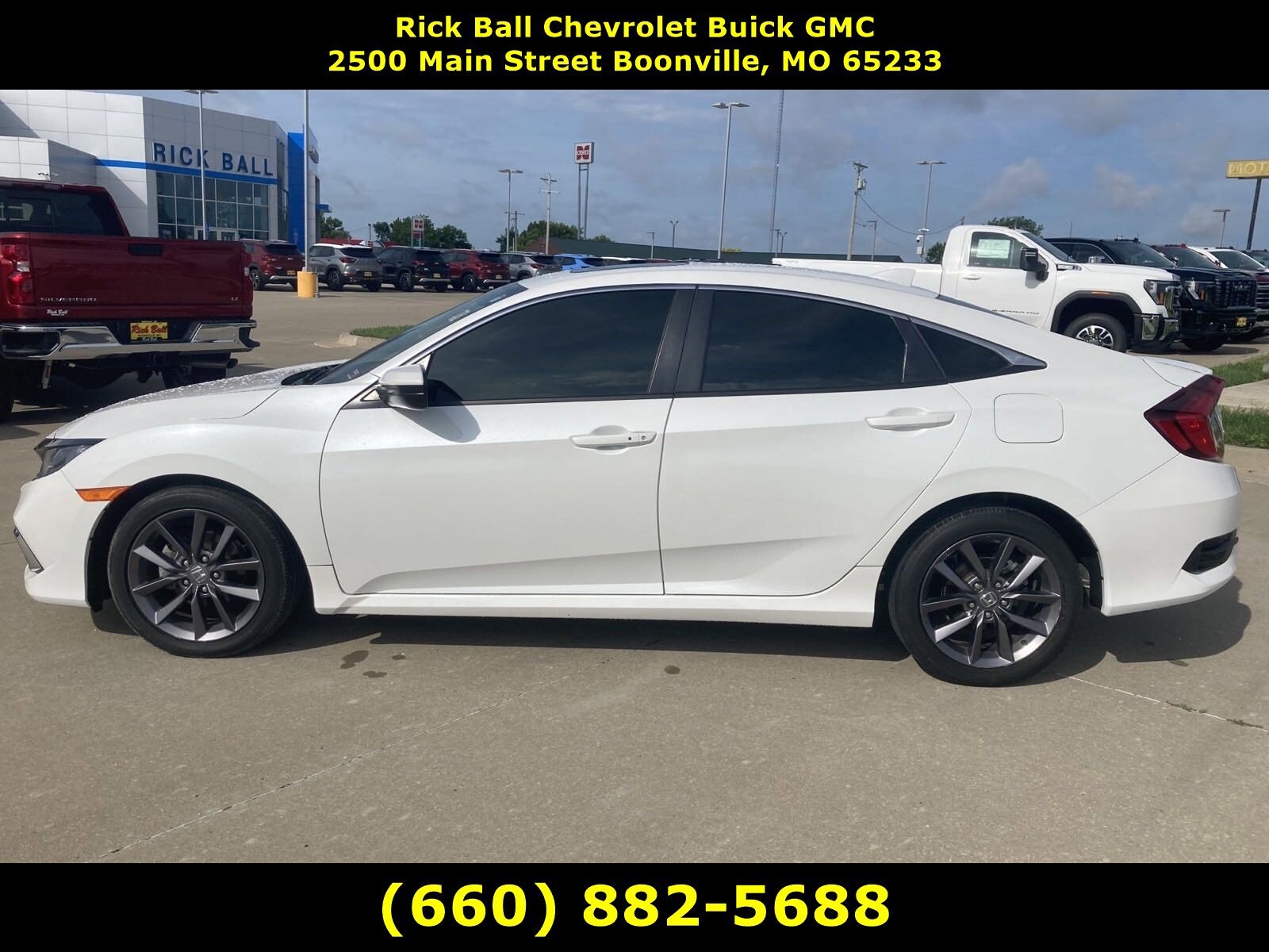 Used 2021 Honda Civic EX with VIN 19XFC1F32ME011443 for sale in Kansas City