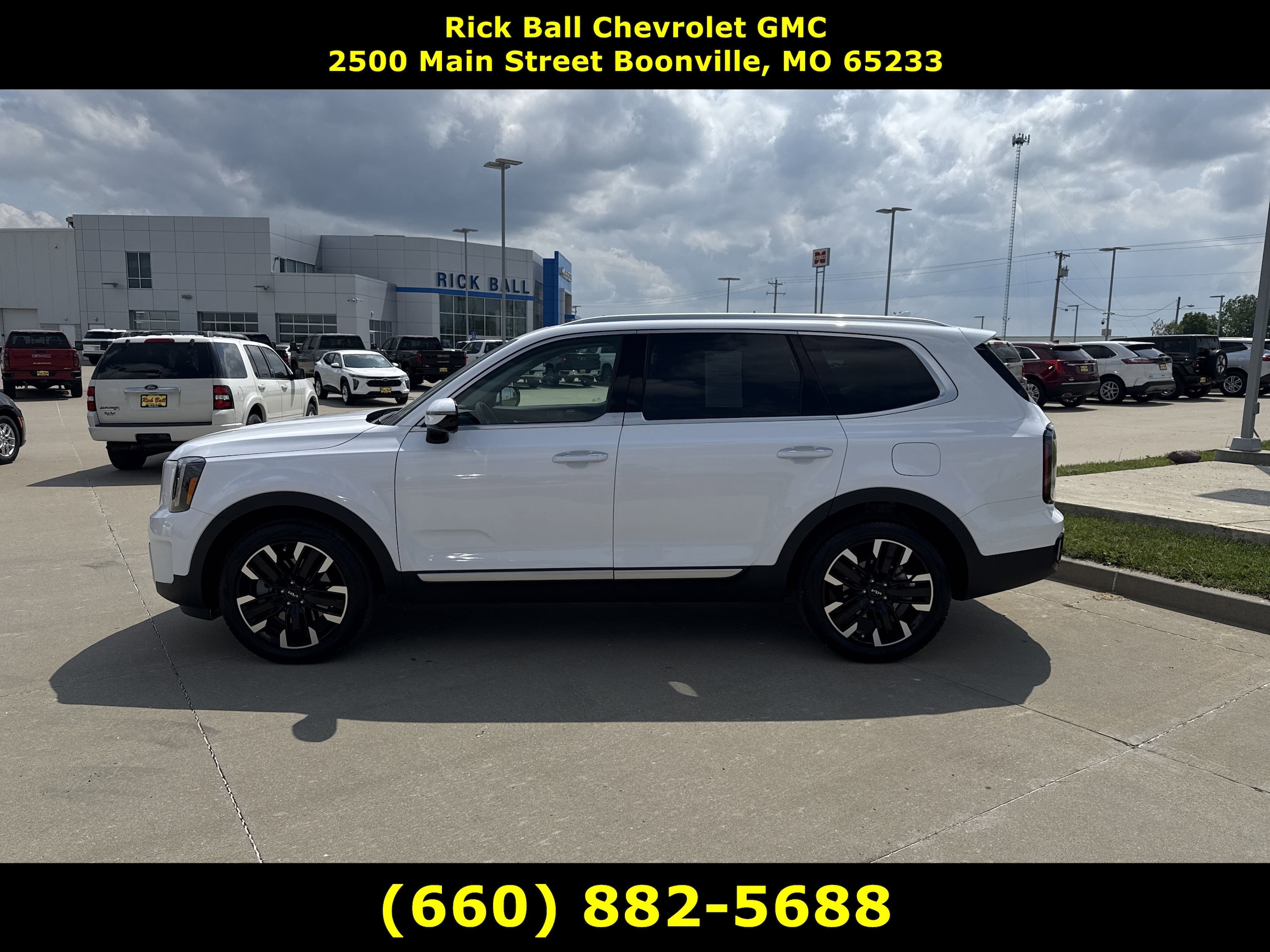 Used 2024 Kia Telluride SX with VIN 5XYP54GC8RG507341 for sale in Kansas City