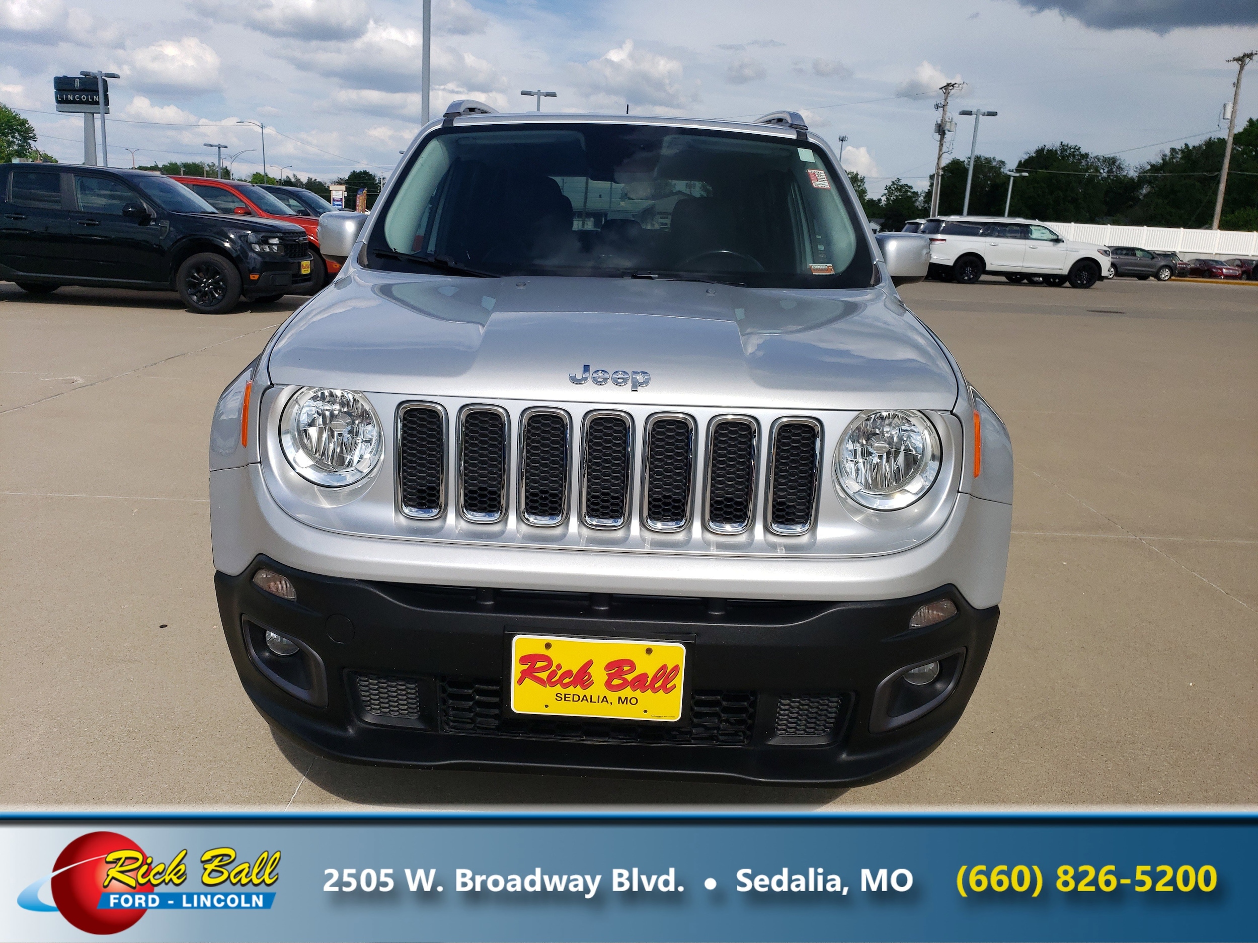 Used 2015 Jeep Renegade Limited with VIN ZACCJBDT2FPC08300 for sale in Kansas City