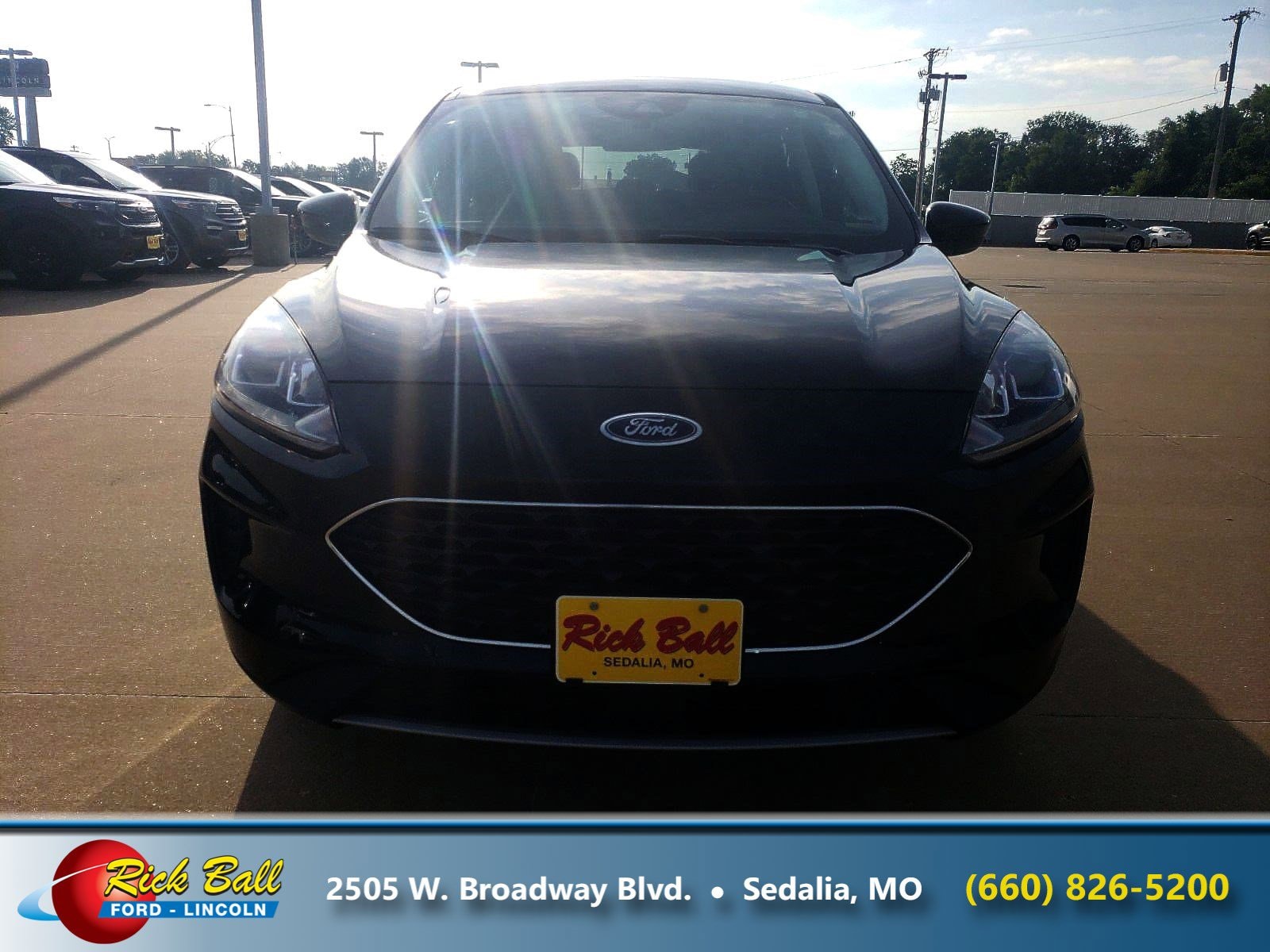 Used 2021 Ford Escape SE with VIN 1FMCU0G60MUA22506 for sale in Kansas City