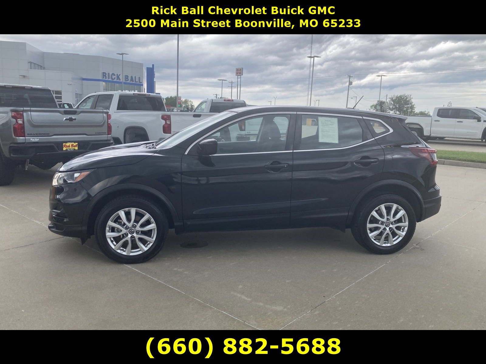 Used 2021 Nissan Rogue Sport S with VIN JN1BJ1AWXMW663418 for sale in Kansas City