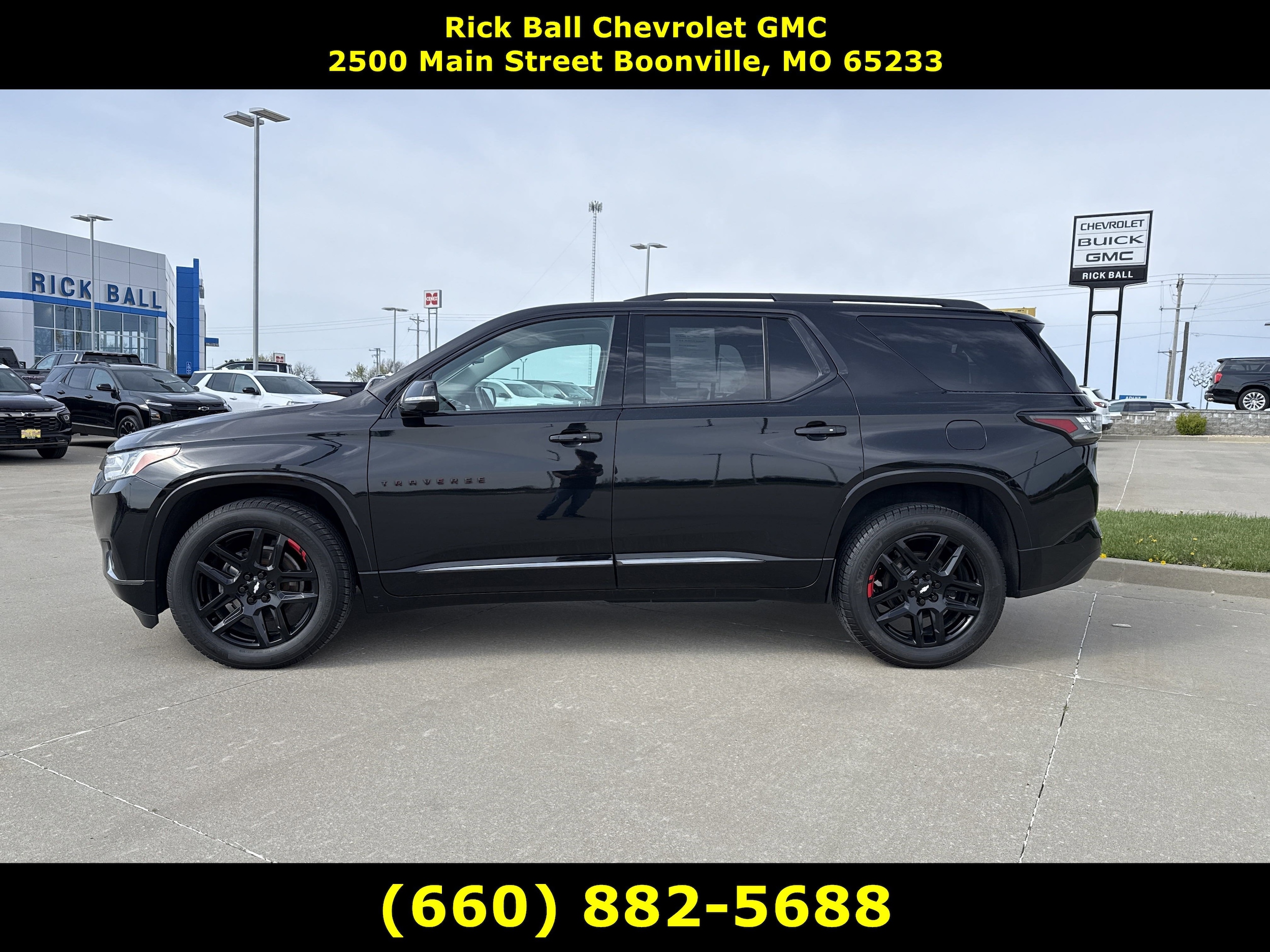 Used 2020 Chevrolet Traverse Premier with VIN 1GNEVKKW9LJ124326 for sale in Kansas City